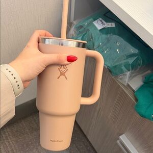 Hydro Flask Pink Tumbler with Handle (40oz)